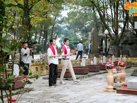 Dàn nghệ sĩ "2 ngày 1 đêm" xúc động tại thành cổ Quảng Trị