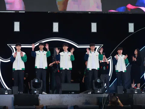 Faker và T1 khuấy động không khí cuồng nhiệt tại lễ hội eSport của VPBank