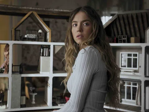 Sydney Sweeney và Amanda Seyfried hóa đối thủ trong phim mới: Dàn diễn viên nóng bỏng nhất màn ảnh dịp cuối năm