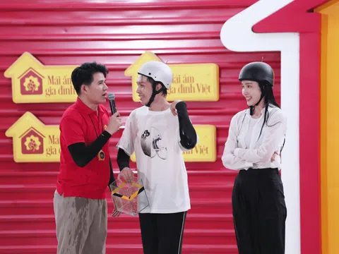 Bạch Công Khanh và Phương Anh lăn xả hết mình, ướt sũng người vì thực hiện thử thách để giúp đỡ hoàn cảnh khó khăn