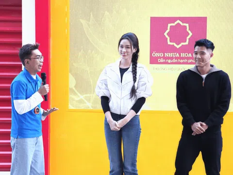 Minh Dự lần đầu làm MC Mái ấm gia đình Việt, nghẹn lòng trước những mảnh đời kém may mắn