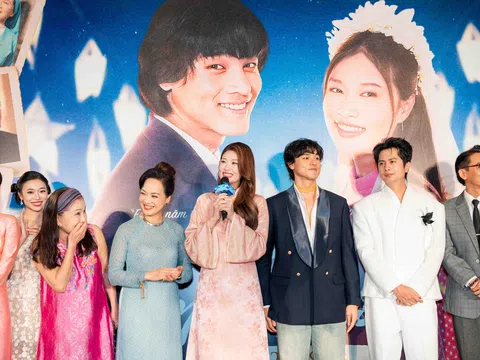 Thiên Ân dịu dàng trên thảm đỏ, dàn sao hội tụ tại premiere “Hẹn Em Ngày Nhật Thực”