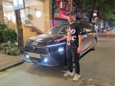 Bán xe xăng, lên đời VinFast Limo Green, chủ xe hào hứng khi tiết kiệm hơn chục triệu mỗi tháng, vận hành nhẹ đầu