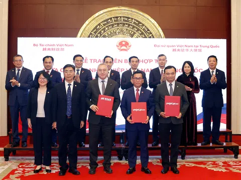 Vietjet và SPDB Financial Leasing ký kết thoả thuận tài trợ thuê mua 10 tàu bay Comac