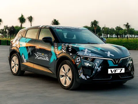 Đếm ngược ưu đãi tháng 4: VF 7 lăn bánh chỉ từ hơn 700 triệu đồng