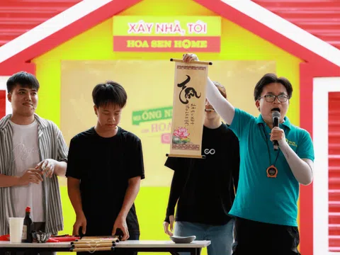 Đại Nghĩa xúc động trước cậu bé đam mê thư pháp, từng muốn nghỉ học vì gia cảnh khó khăn