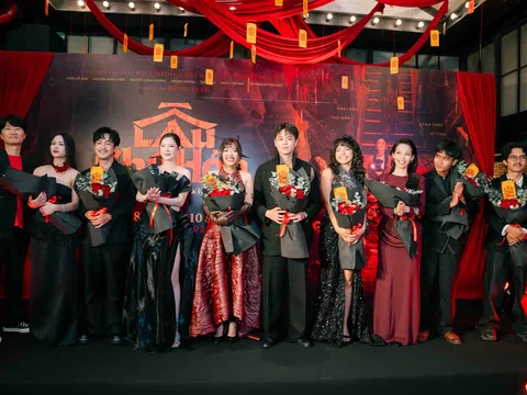 Kathy Uyên, Trang Hý vừa hãi hùng vừa choáng ngợp với trải nghiệm xem phim kinh dị ‘Lầu chú Hỏa’ bằng định dạng 4DX