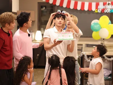 'Anh trai và cái đuôi nhỏ': Anh trai Isaac 'quay về tuổi thơ' với bữa tiệc sinh nhật bất ngờ