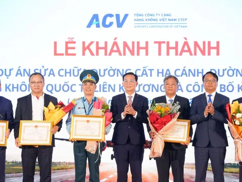 Lâm Đồng tặng Bằng khen cho Vietjet với đóng góp xuất sắc trong việc khôi phục hoạt động của sân bay Liên Khương