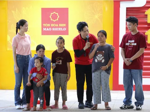 Nghệ sĩ xúc động trước cô bé 11 tuổi sớm gánh vác gia đình