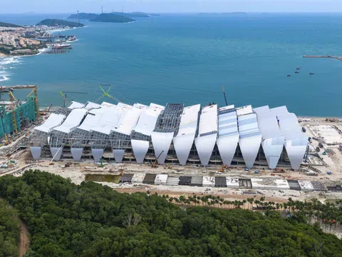 Lộ diện 13 “nhịp sóng” trên mái Trung tâm Hội nghị APEC lớn bậc nhất thế giới