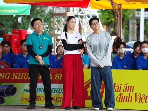 'Mái ấm gia đình Việt': Đại Nghĩa, Đoàn Minh Anh và Phát Huy T4 nghẹn lòng trước hai hoàn cảnh trẻ thơ sớm trưởng thành sau nỗi đau mất người thân
