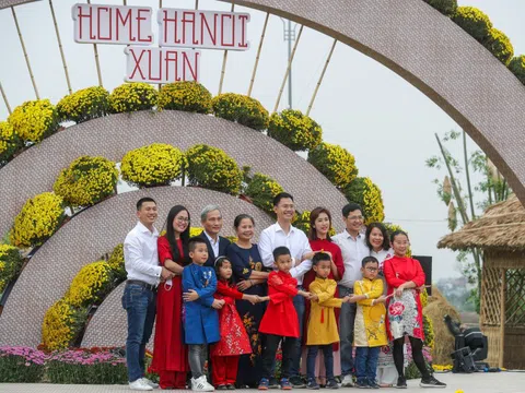 Mở cửa đường hoa Home Hanoi Xuan 2021