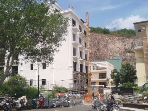 Bất chấp bị cưỡng chế, khu biệt thự Ocean View Nha Trang vẫn vô tư xây dựng