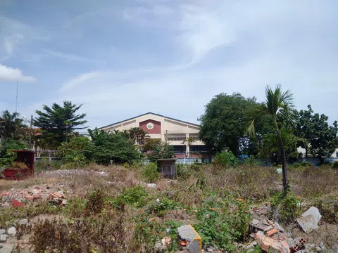 Đất âm phủ giá “chợ đen”, nhà giàu tranh nhau đầu cơ, người nghèo khóc ròng