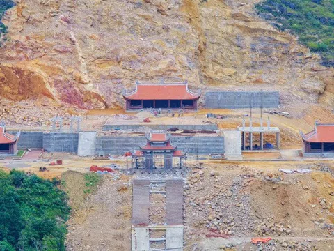 Tỉnh Hà Giang báo cáo tình hình triển khai dự án khu sinh thái tâm linh Lũng Cú và thang máy Đồn Cao