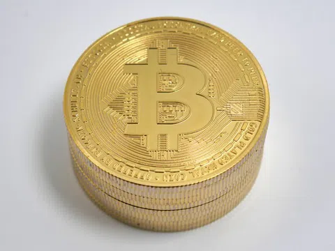 Bitcoin đột ngột tăng ‘sốc’