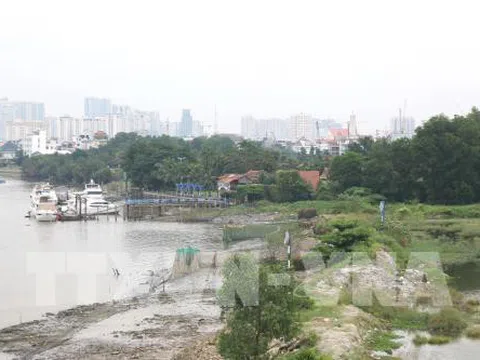 Vấn nạn lấn chiếm bờ sông ở Thành phố Hồ Chí Minh – Bài 2: Quản lý lỏng lẻo