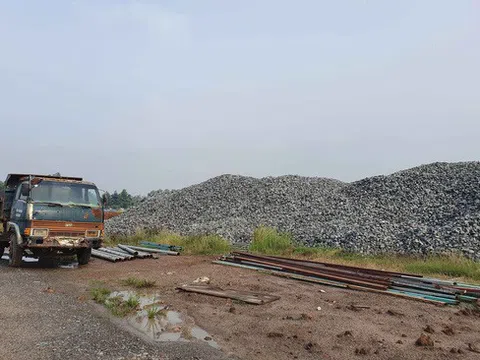 Dự án 'phá sản' vì con mương!