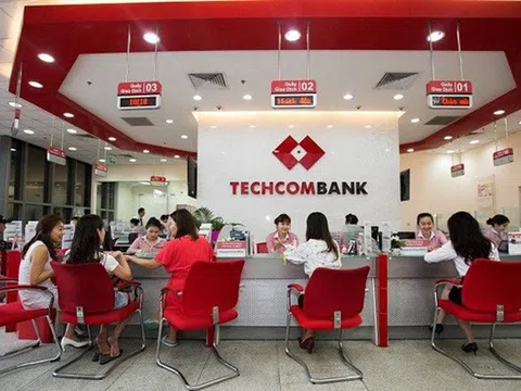 Giá cổ phiếu không đạt kì vọng, Phó TGĐ Techcombank bán bất thành 400.000 CP đăng kí
