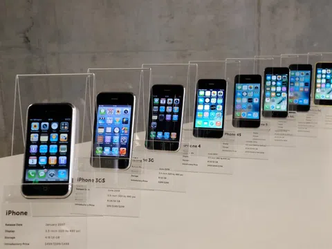 Apple cán mốc bán hai tỷ iPhone năm 2020