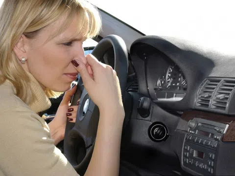 Cách nhận biết mùi lạ trên ôtô có thể gây nguy hiểm cho chủ xe