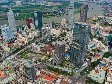 Có nên 'nới room' cho người nước ngoài mua nhà ở Việt Nam?