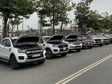 Ford Việt Nam lý giải hiện tượng hàng loạt xe của hãng bị chảy dầu