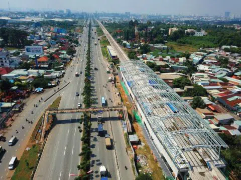 Bất động sản TP.HCM: Bê trễ quy hoạch quỹ đất dọc Metro