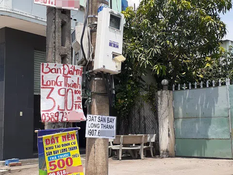 Hoa mắt với cung đường tờ dán, tờ rơi rao bán BĐS tại Long Thành (Đồng Nai)