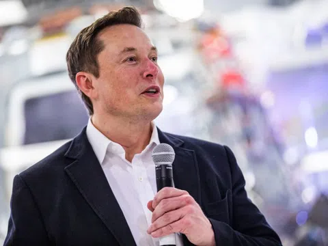 Giá cổ phiếu Tesla tăng phi mã, khiến Elon Musk bất ngờ thành người giàu thứ 5 thế giới