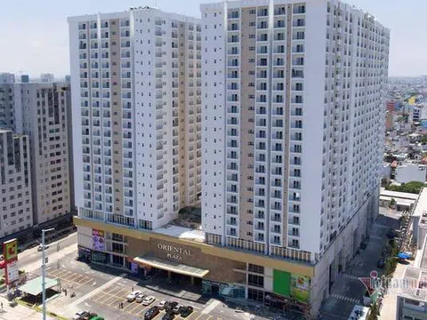 Vụ xây ‘chui’ 43 căn hộ tại Oriental Plaza: Chính quyền ‘đá’ trách nhiệm cho BQT