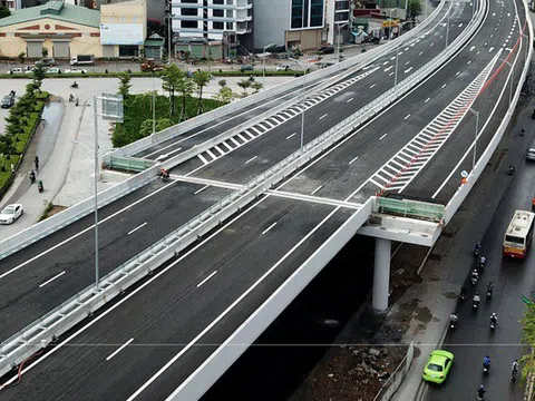 Cầu cạn 5.300 tỷ sắp thông xe vẫn chưa có lối lên xuống