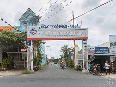 Tạm ngưng giao dịch dù thiếu căn cứ