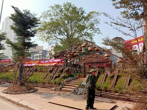 Hàng loạt công trình xây dựng sai phép tại đường Nguyễn Văn Huyên kéo dài