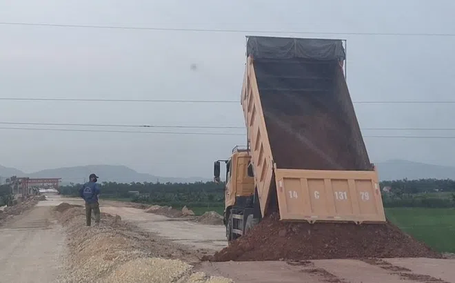 Quảng Ninh: Một dự án trăm tỷ bị “tố” tiêu thụ đất lậu?