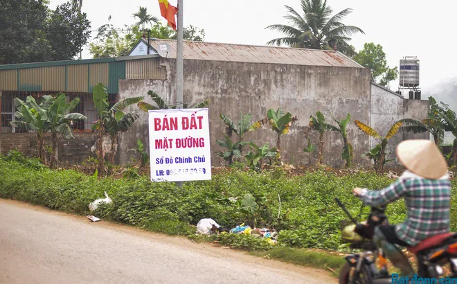 Làn sóng Covid-19 trở lại, nhà đầu tư bật chế độ “chờ“