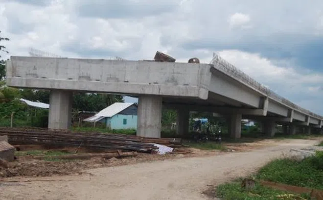 Dự án cầu Mỹ Thuận 2: Bồi thường không đủ để dân định cư