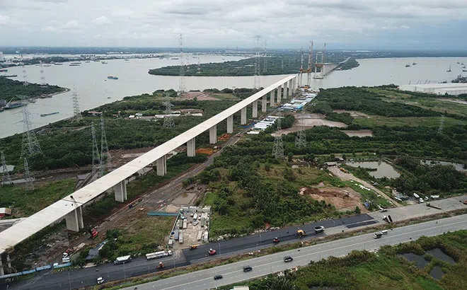 “Mượn tiền” 4 dự án trả nợ cho cao tốc Bến Lức - Long Thành