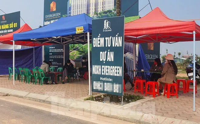 Bắc Giang: Dựng lều, rầm rộ rao bán nhà xã hội công nhân chưa đủ điều kiện