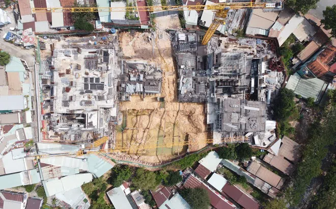 Dự án C-River View của Cường Đô La: Chưa được chuyển mục đích sử dụng đất nhưng đã xây đến tầng 3