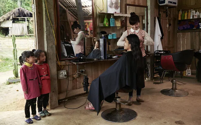 Chương trình "L’Oréal làm đẹp để sống - sống để làm đẹp" triển khai khoá đào tạo nâng cao tay nghề miễn phí cho các chủ tiệm tóc vừa và nhỏ tại Việt Nam