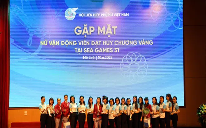 L’Oréal Việt Nam tặng quà tri ân các nữ vận động viên của SEAGames 31