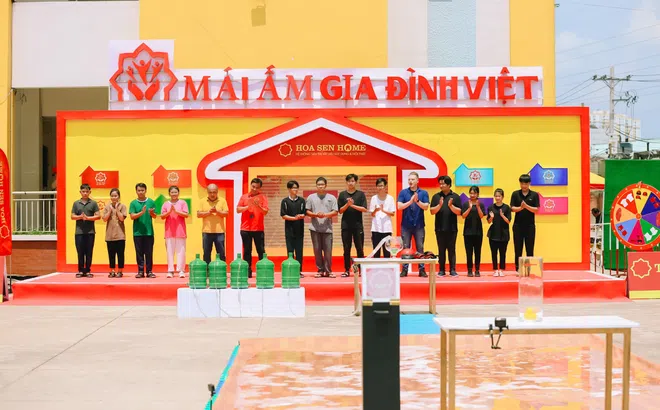 Mái ấm gia đình Việt: Quốc Thuận, Kyo York hợp sức mang về tổng 90 triệu đồng tiền thưởng cho các gia đình khó khăn