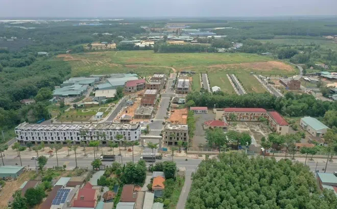 Sau phản ánh của Reatimes, Bình Dương cắm biển cảnh báo dự án Hoàng Nam Uyên Hưng