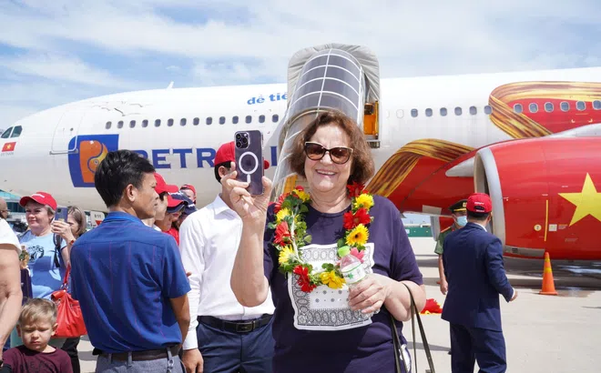 Tận hưởng cơn bão mua sắm lớn nhất năm cùng ưu đãi nhân đôi từ Vietjet