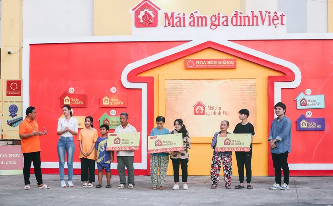 Mái ấm gia đình Việt: Quốc Khánh, Thái Thị Hoa hợp sức mang về 85 triệu đồng tiền thưởng cho các em nhỏ mồ côi