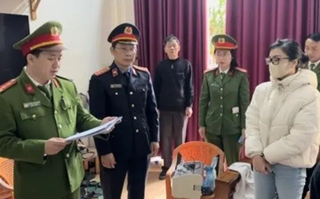 Nhân viên ngân hàng bị điều tra về việc lừa đảo hơn 70 tỷ đồng