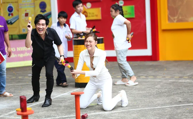 Quang Hà, Thanh Thanh Huyền bật khóc nức nở trước hoàn cảnh éo le của các em nhỏ mồ côi