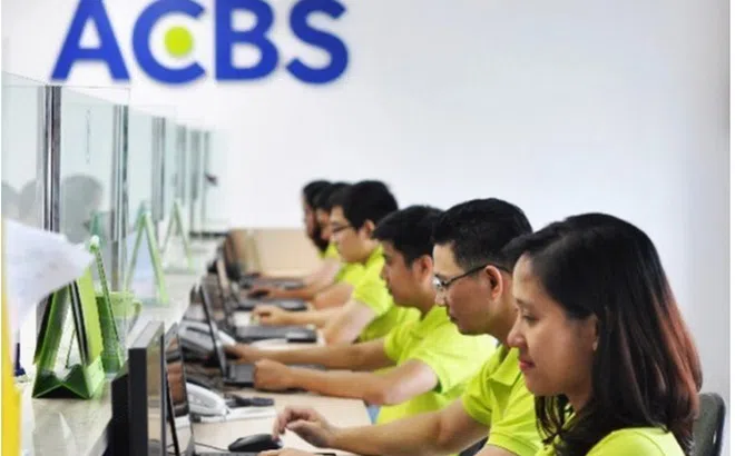 EIB đột ngột nằm sàn ATC phiên 10/2, ACBS khẳng định không liên quan